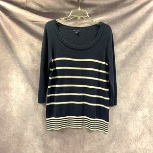 Gap Scoop neck Sweater